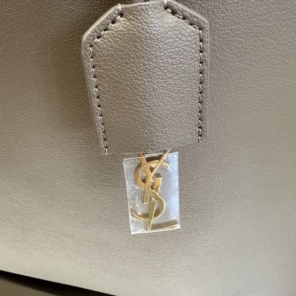Saint Laurent Plain Leather Logo Outlet Shoulder Bags - Image 2