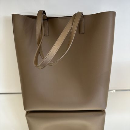 Saint Laurent Plain Leather Logo Outlet Shoulder Bags - Image 5