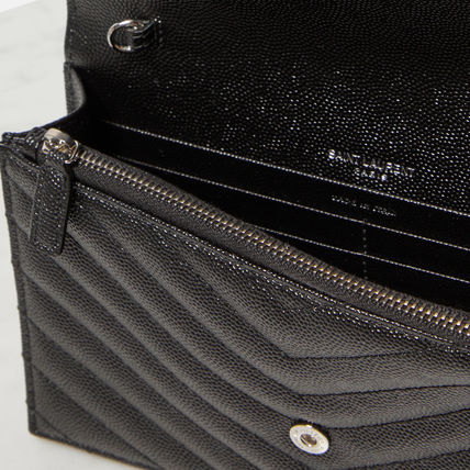 Saint Laurent 2022 SS Monogram Chain Plain Leather Logo Shoulder Bags - Image 4