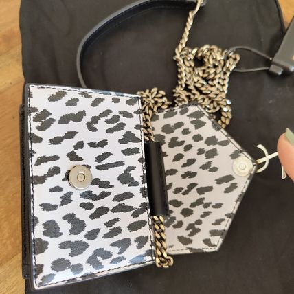 Saint Laurent 2022 SS Leopard Patterns Unisex Calfskin Street Style Chain - Image 5