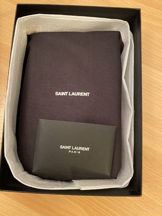 Saint Laurent ENVELOPPE Casual Style Calfskin Street Style 2WAY Leather Party Style (695108BOW012721, 695108BOW021000, 695108BOW011000) - Image 4