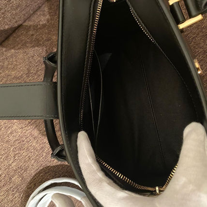 Saint Laurent CABAS 2WAY Plain Leather Office Style Elegant Style Crossbody - Image 5