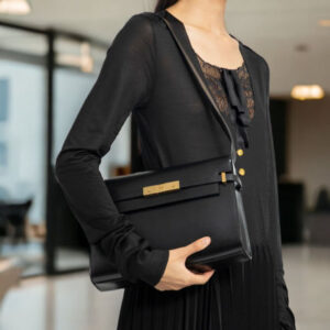 Saint Laurent 2023-24FW MANHATTAN SHOULDER BAG IN BOX SAINT LAURENT LEATHER (5792710SX0W1000)