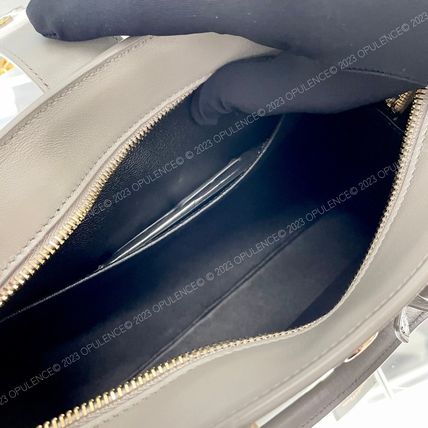 Saint Laurent CABAS Casual Style 2WAY Plain Leather Party Style Elegant Style (568853) - Image 4
