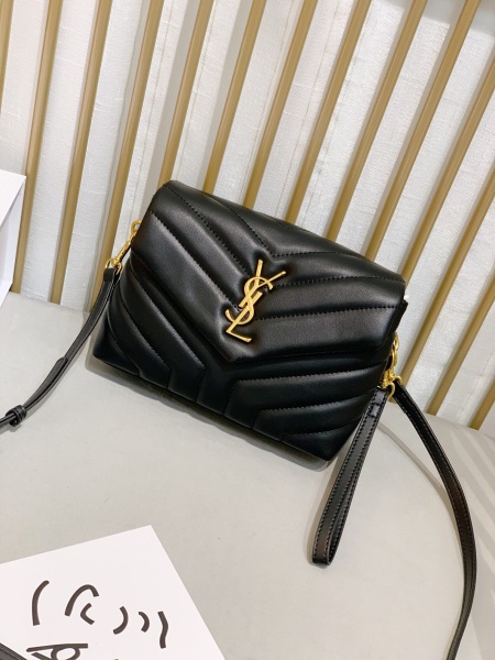 YSL5311LL021 20×14×7 cm