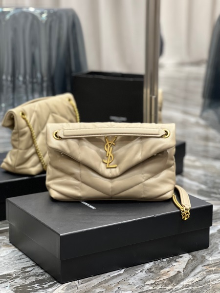 YSL LOULOU PUFFER 577476 29CM - Image 4