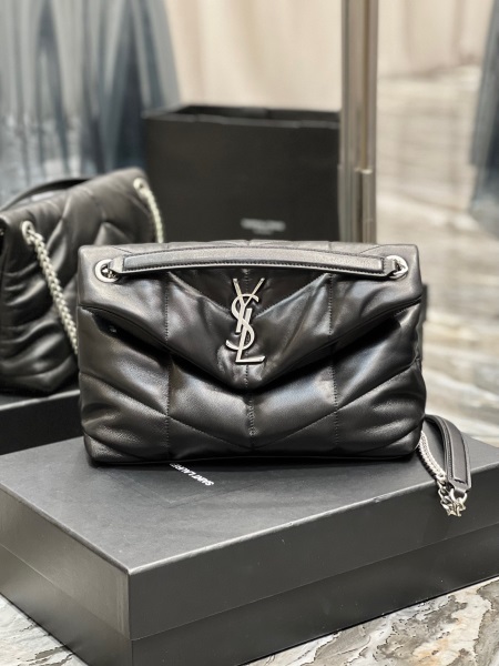 YSL LOULOU PUFFER 577476 29CM - Image 6